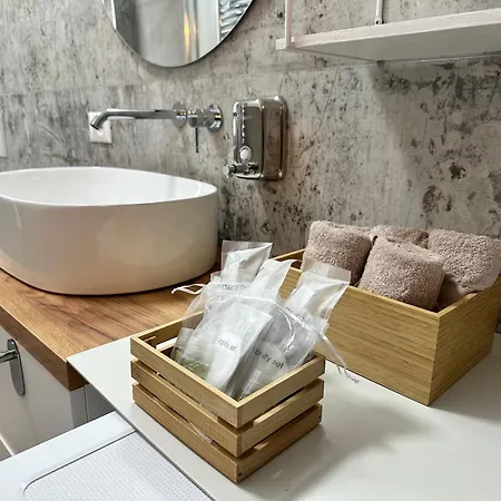 Olympic Boutique - 200m Da Inalpi Arena