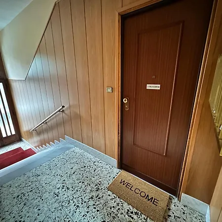 Olympic Boutique - 200m Da Inalpi Arena *